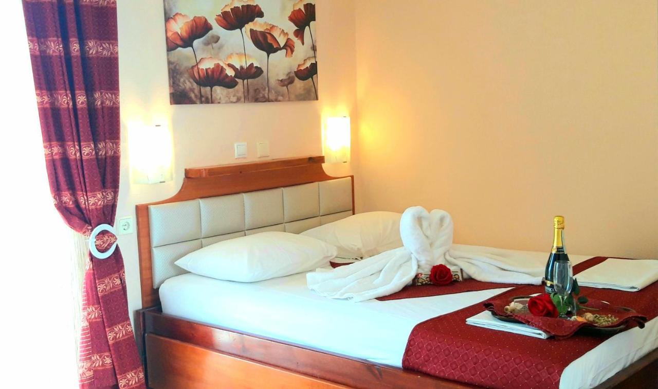Apartmenthotel Sithon Сарти Экстерьер фото