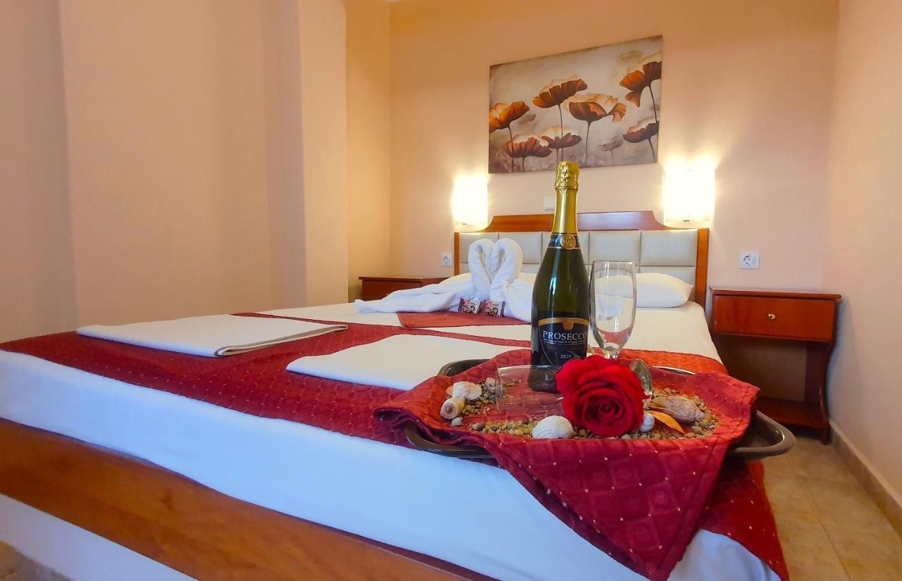 Apartmenthotel Sithon Сарти Экстерьер фото