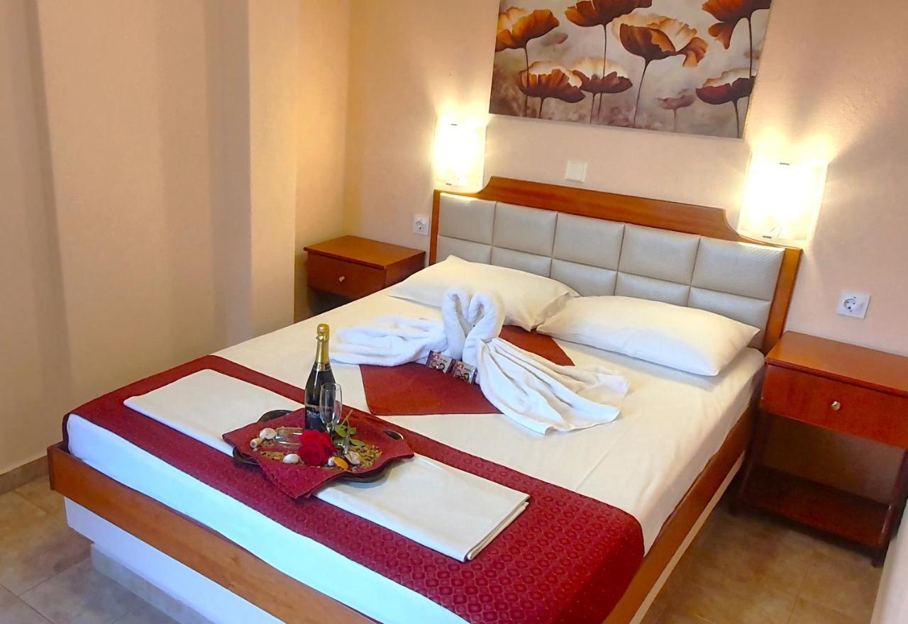 Apartmenthotel Sithon Сарти Экстерьер фото